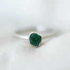 EMERALD SILVER RING
