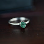 EMERALD SILVER RING
