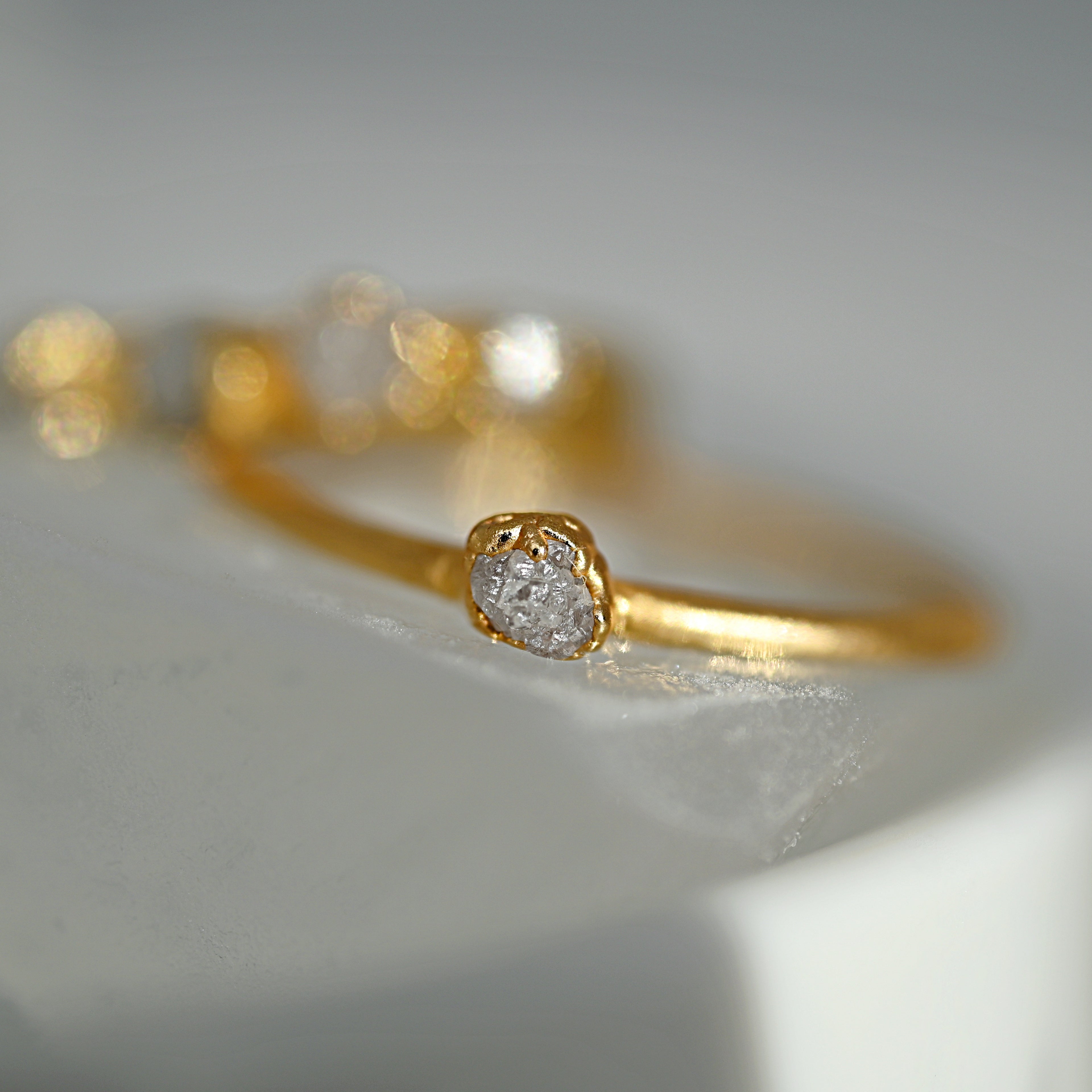 RAW DIAMOND MINI RING