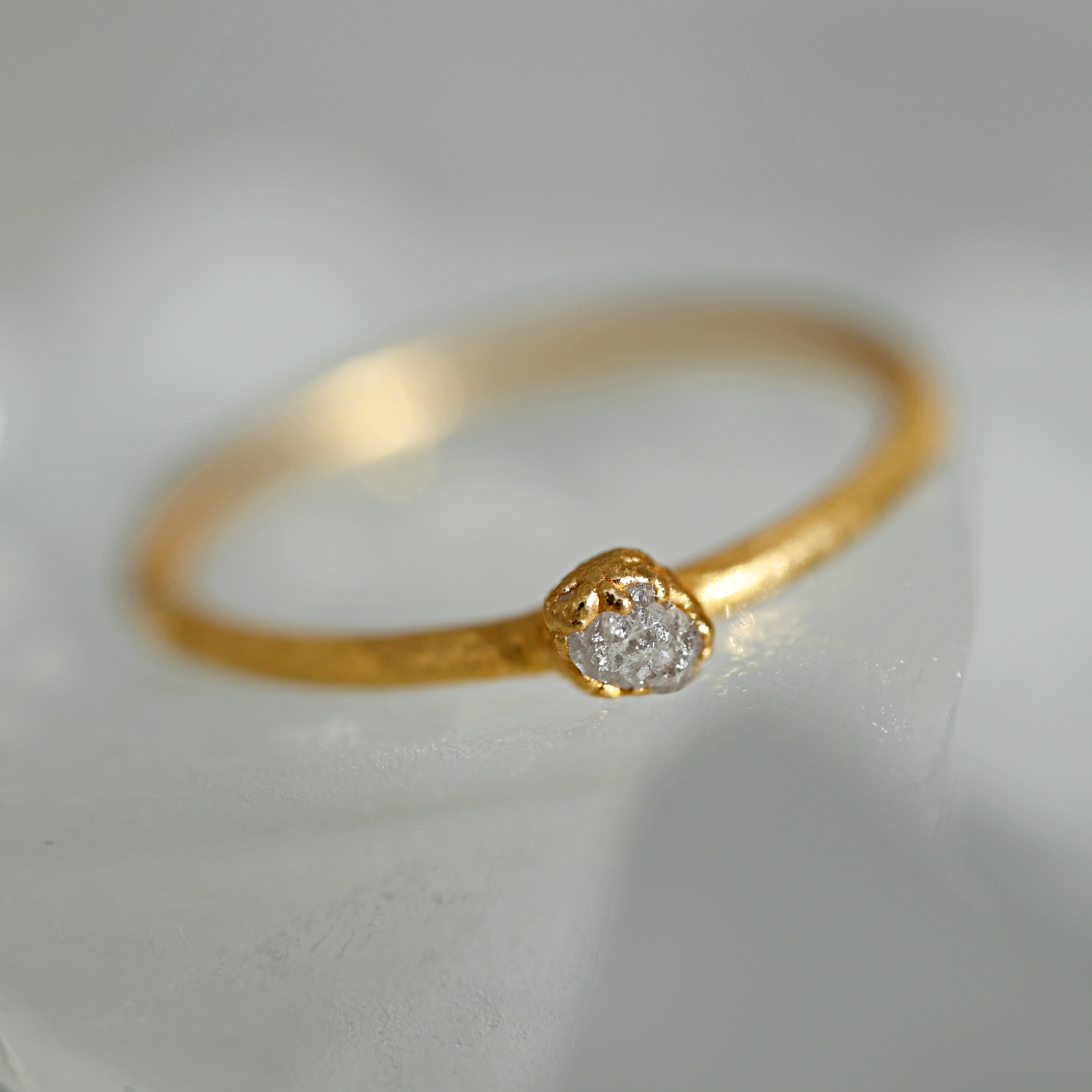 RAW DIAMOND MINI RING