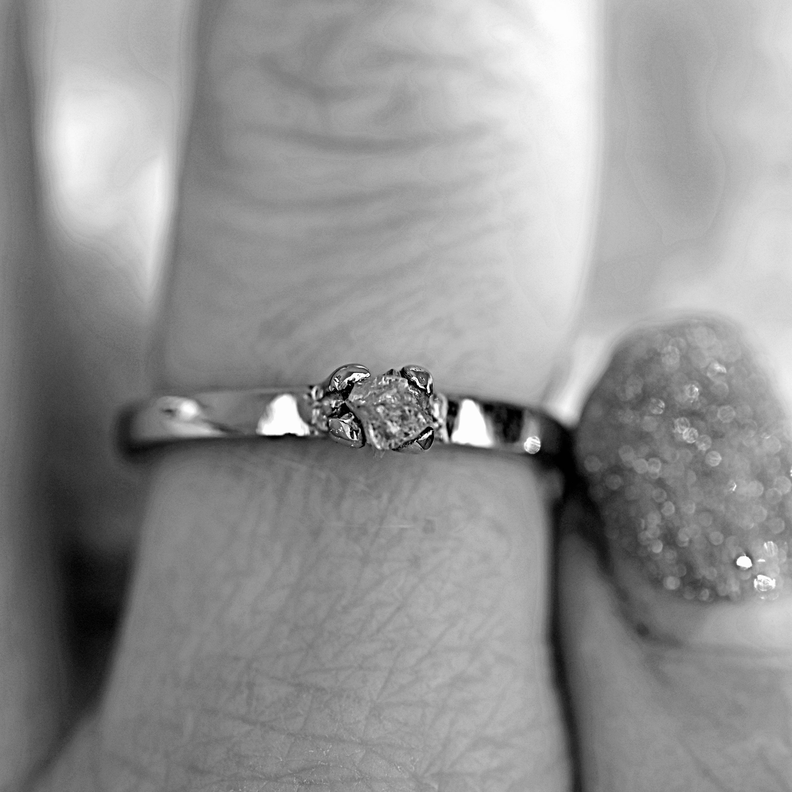 RAW DIAMOND SILVER RING