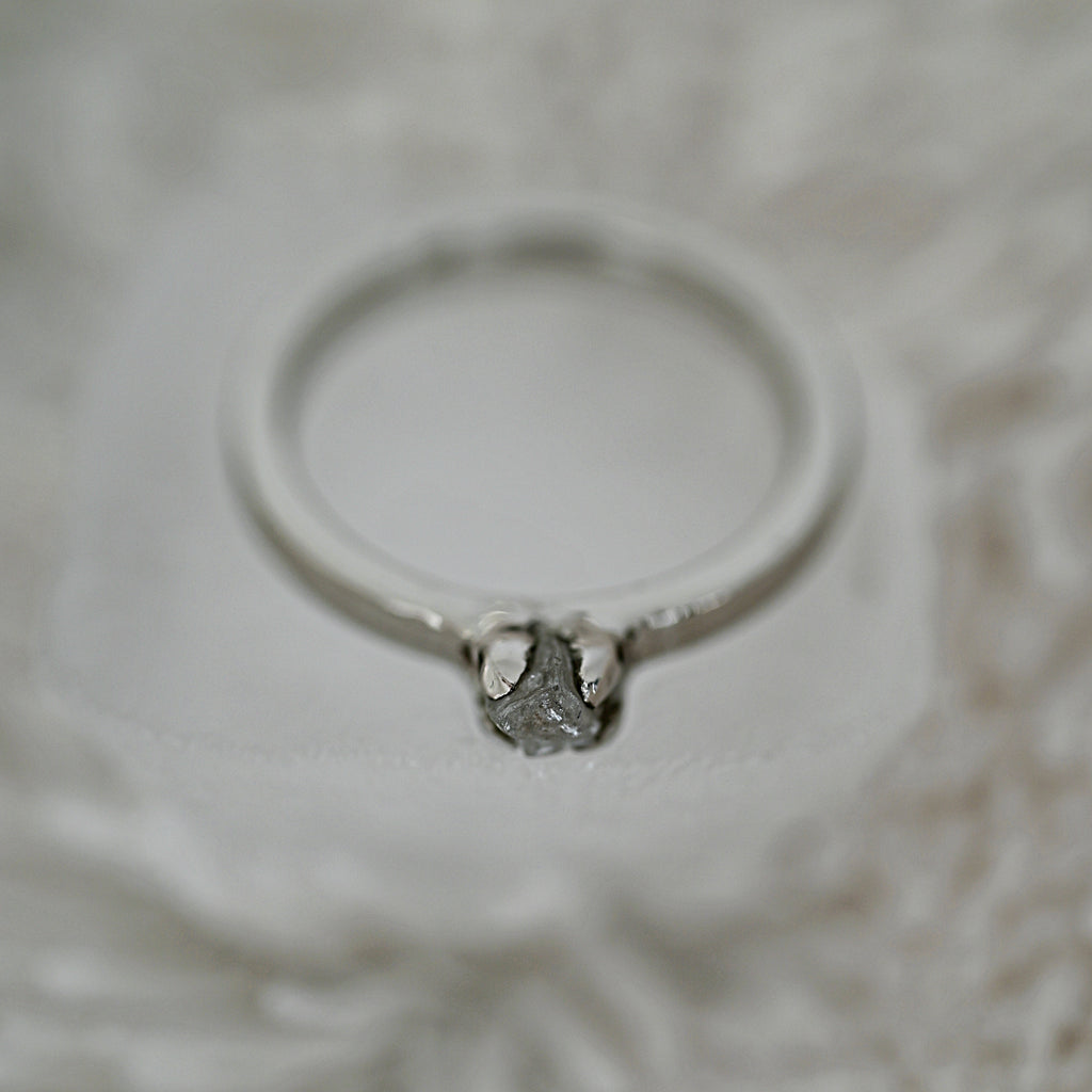RAW DIAMOND SILVER RING