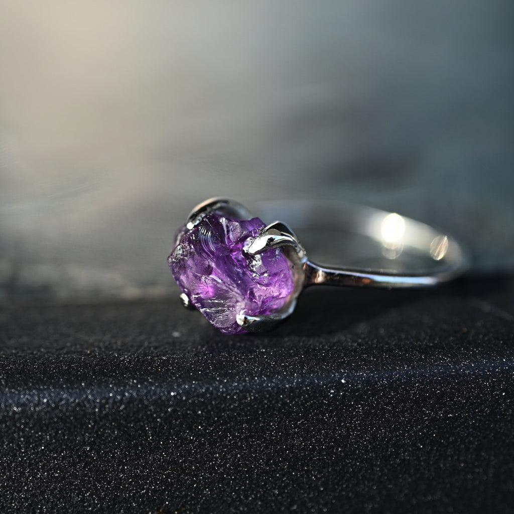 UNIQUE SILVER RING
