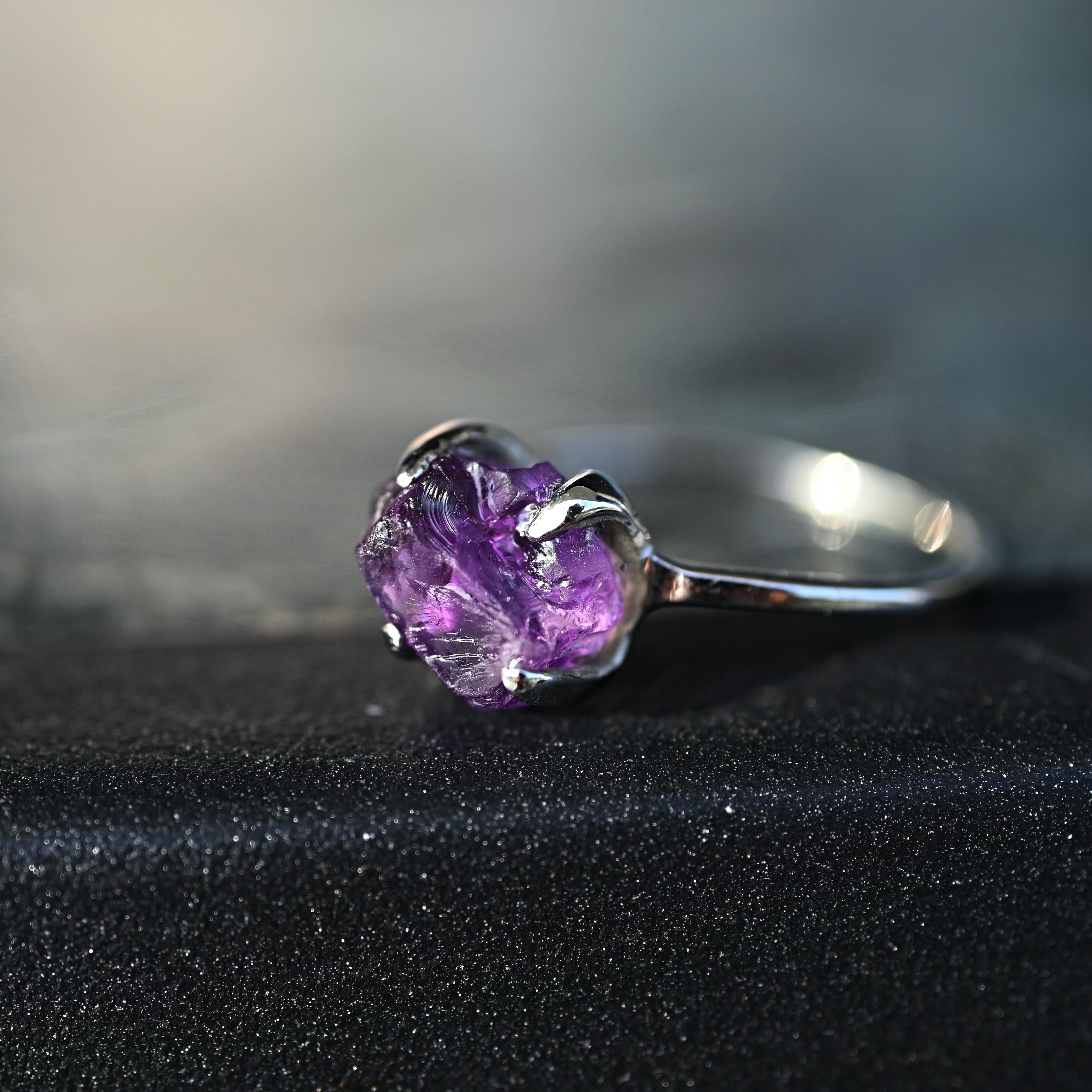 UNIQUE SILVER RING