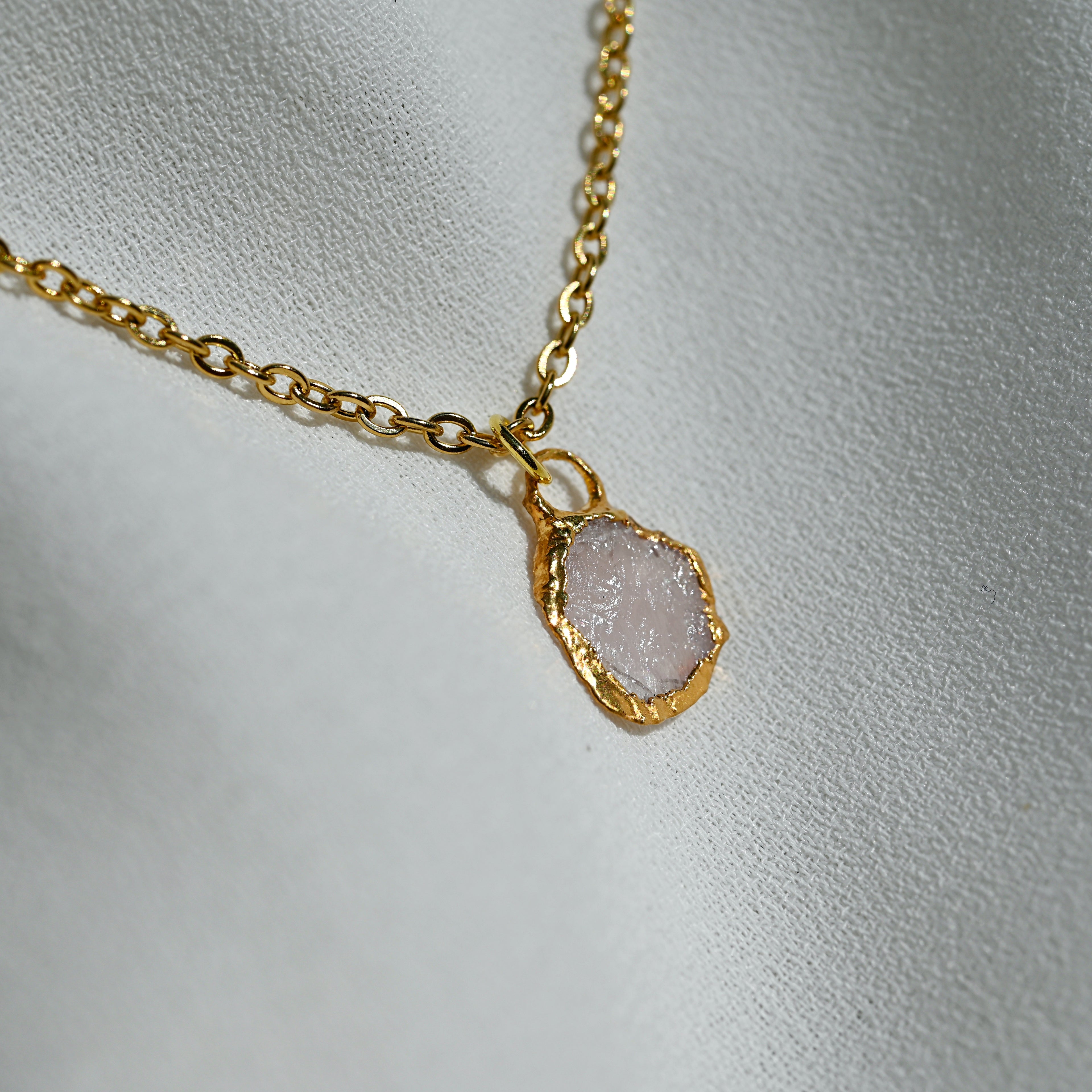 ROSE QUARTZ NECKLACE