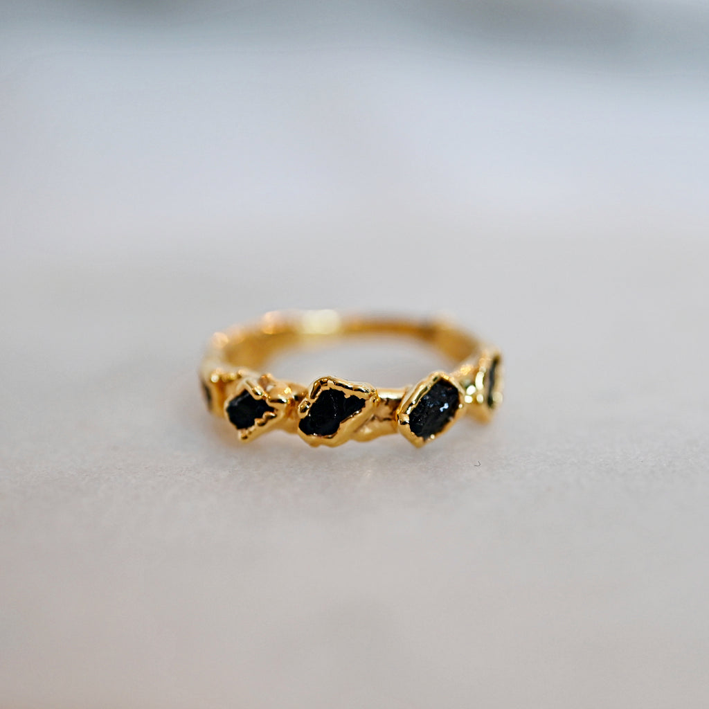BLACK TOURMALINE STRUCTURED RING