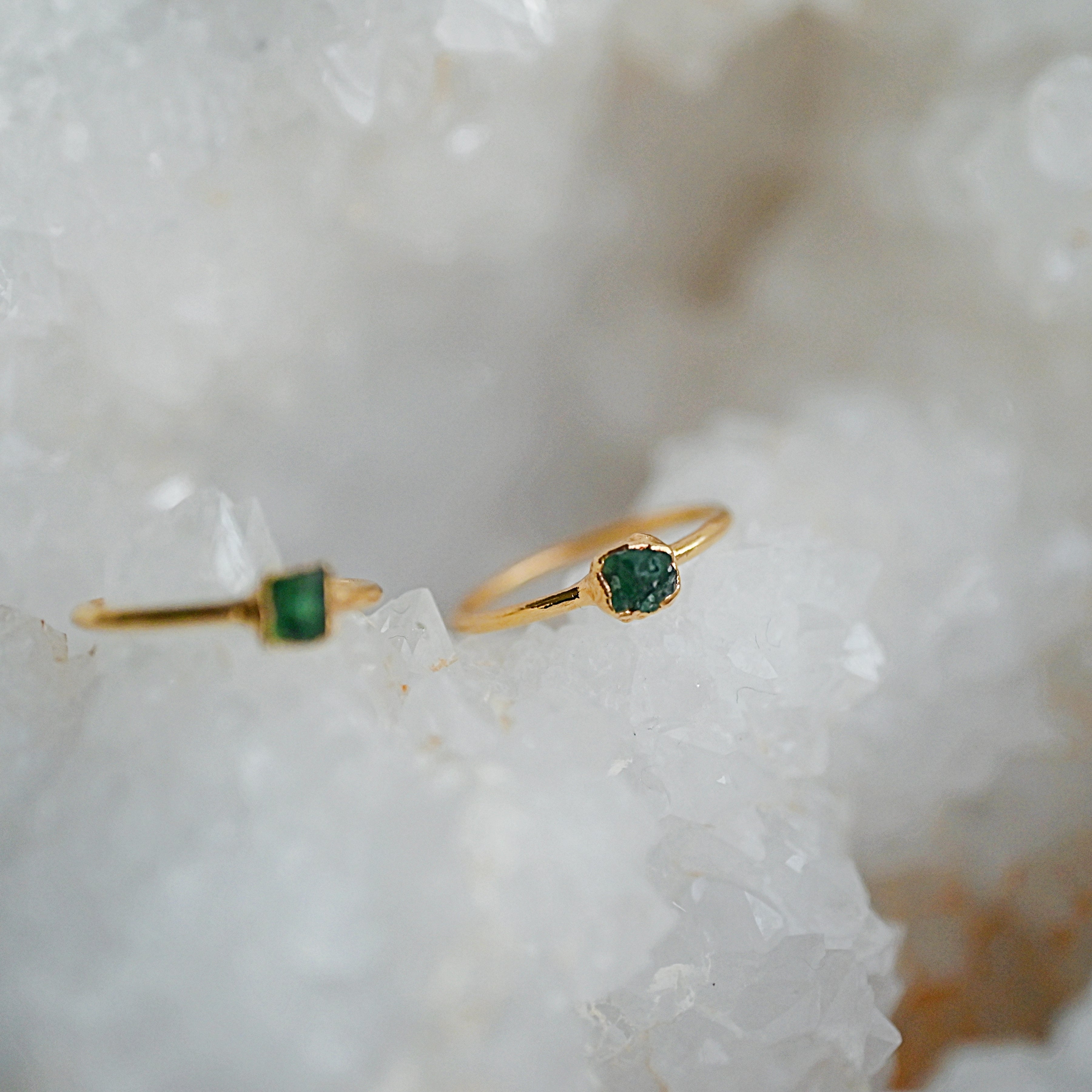 EMERALD MINI RING