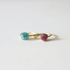 SINGLE-STONE UNIQUE RING