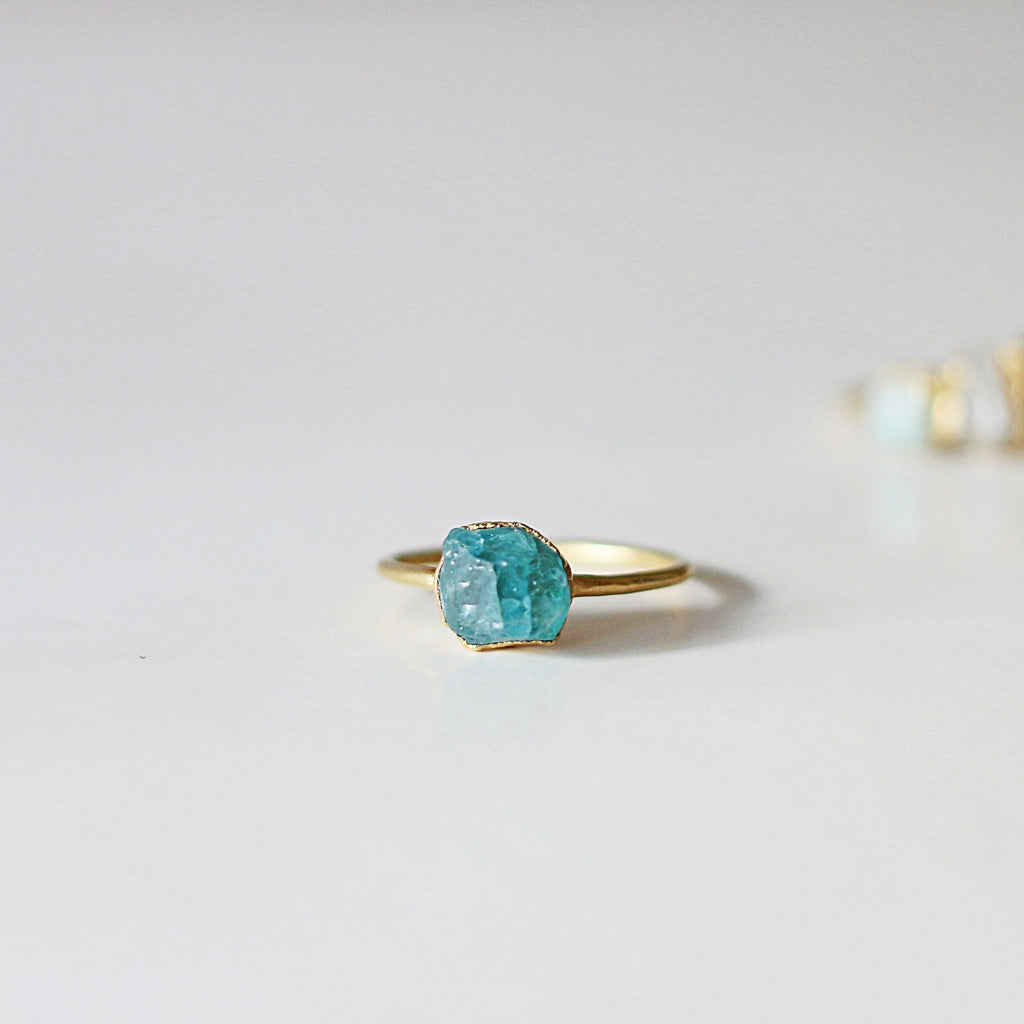APATITE COCKTAIL RING