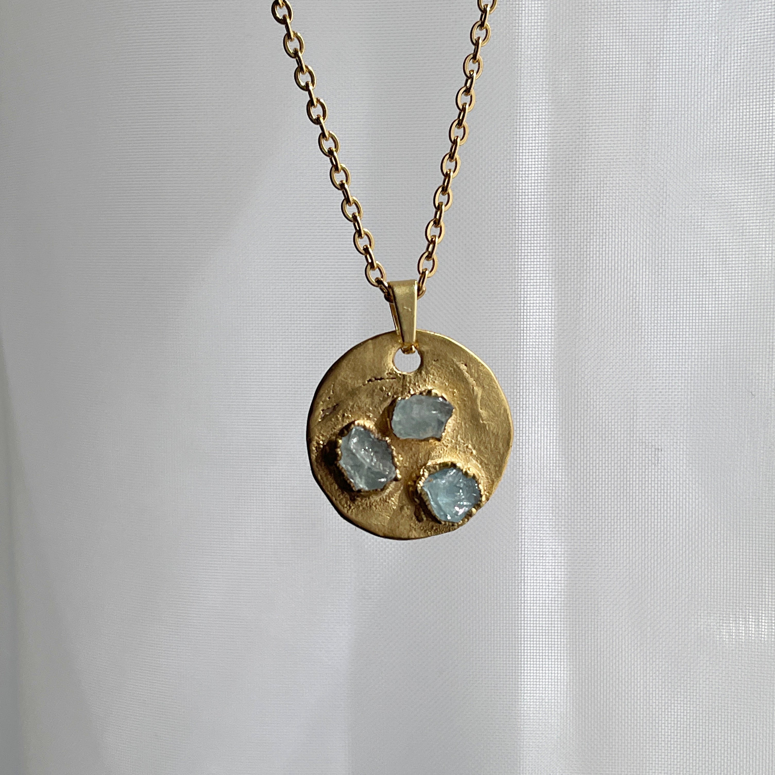 AQUAMARINE MEDALLION NECKLACE