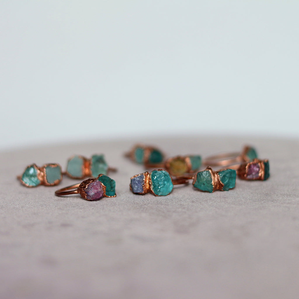 TWO-STONE UNIQUE RING
