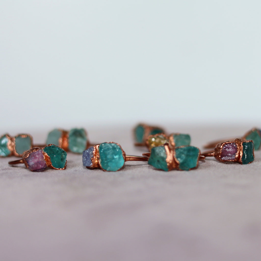 TWO-STONE UNIQUE RING