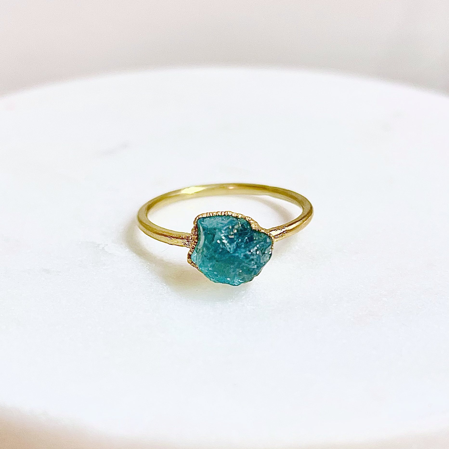 APATITE COCKTAIL RING